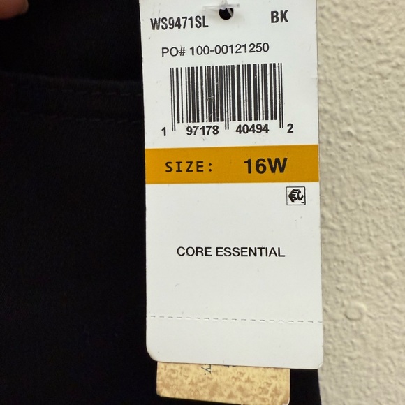 Democracy Women's Black Shorts 16W - Picture 5 of 6